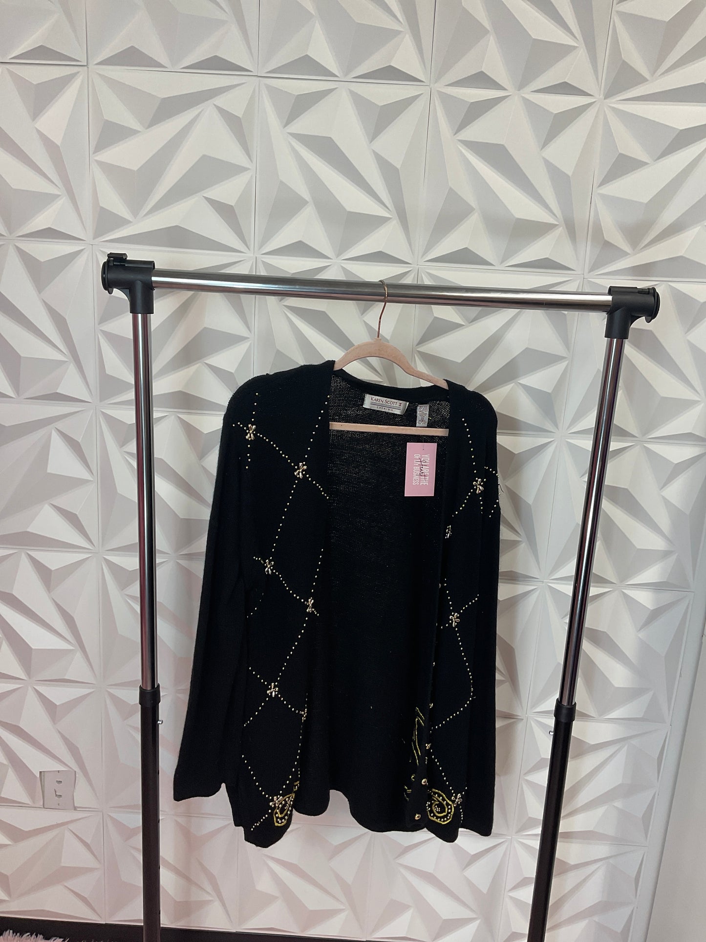 9/18 LADY KAREN SCOTT VINTAGE SWEATER