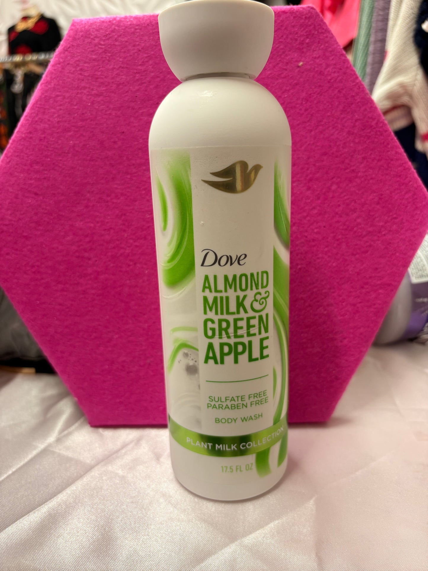 Dove Almond& Green Apple