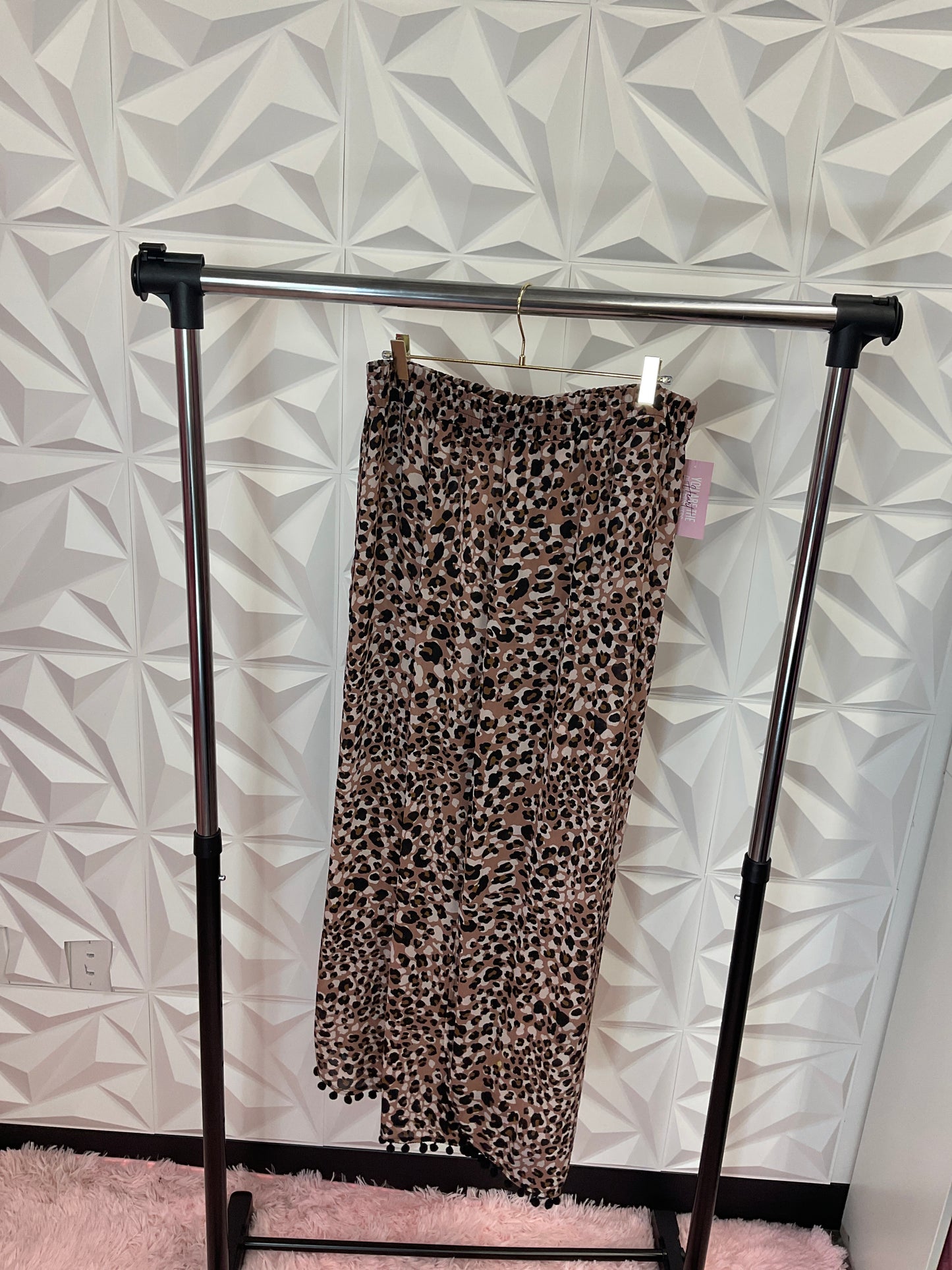 7.24 Lady Leopard Slit Pants Sz 1x