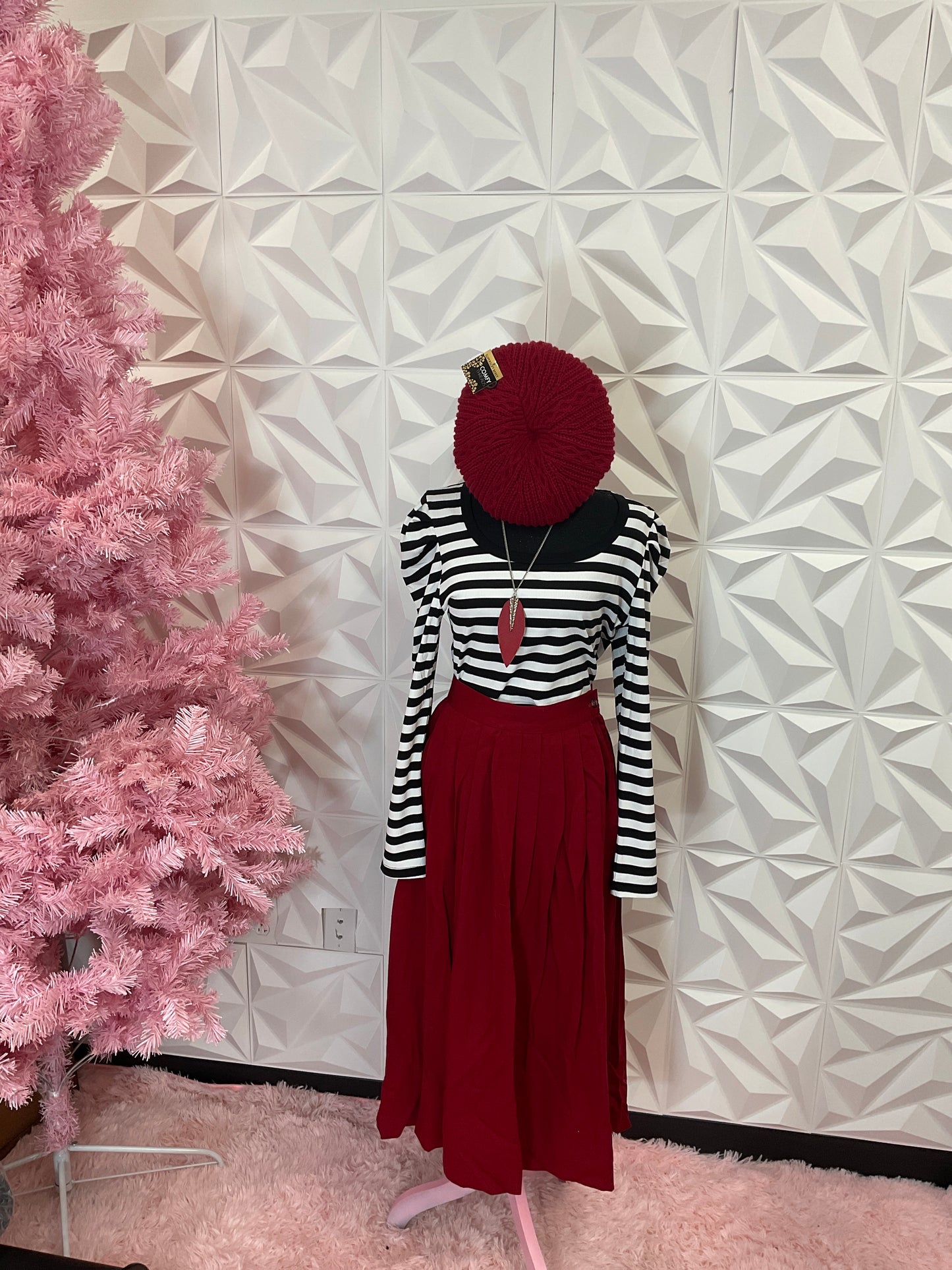 10/14 LADY WINE SKIRT SZ 14