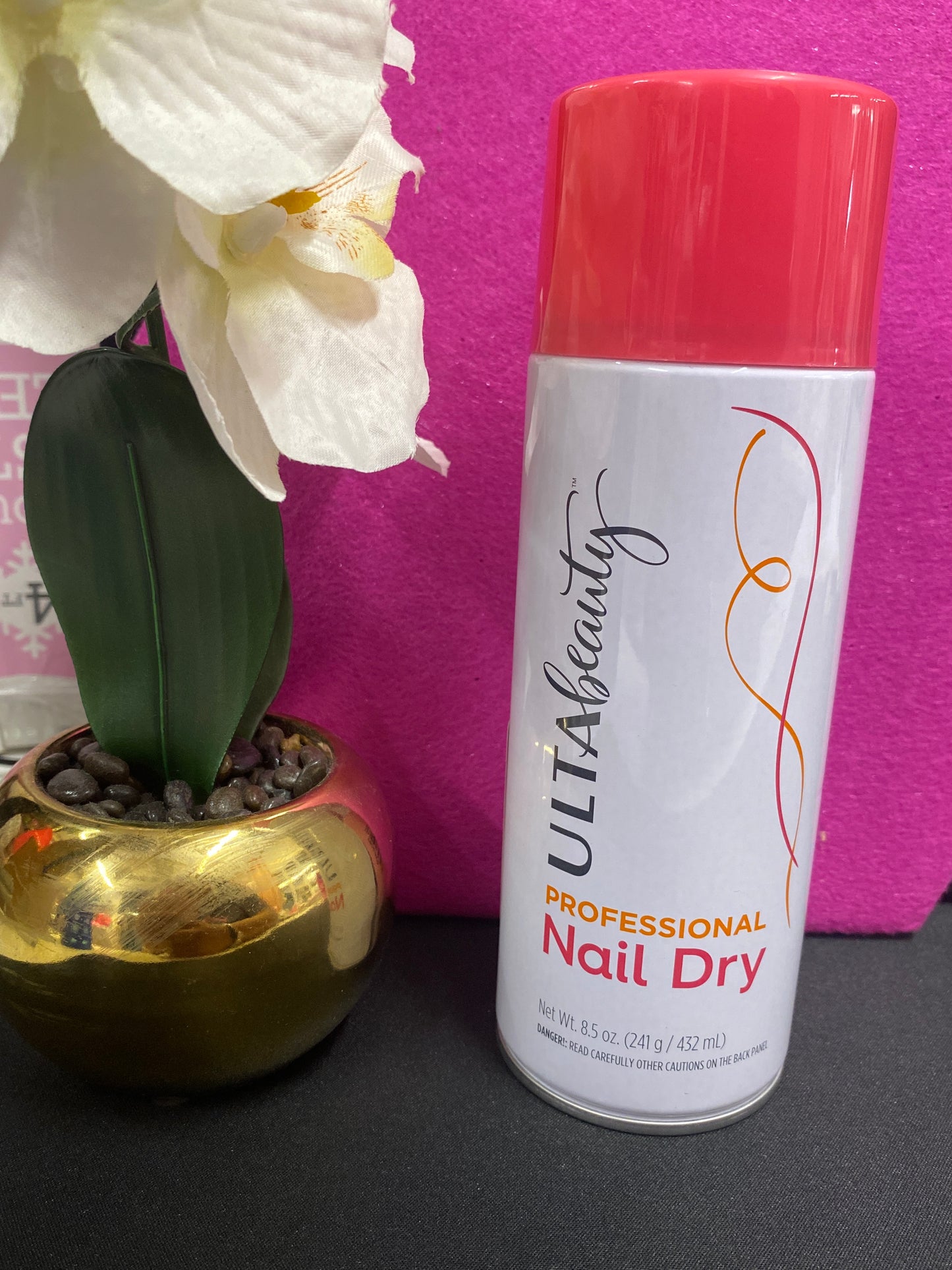 9/27 Lady Ulta Beauty Nail Dry Spray