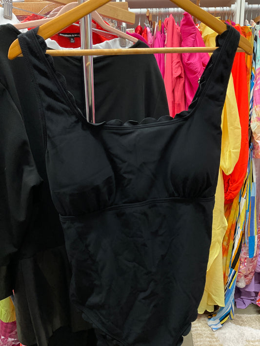 3/19 Lady Bathing suit black xl