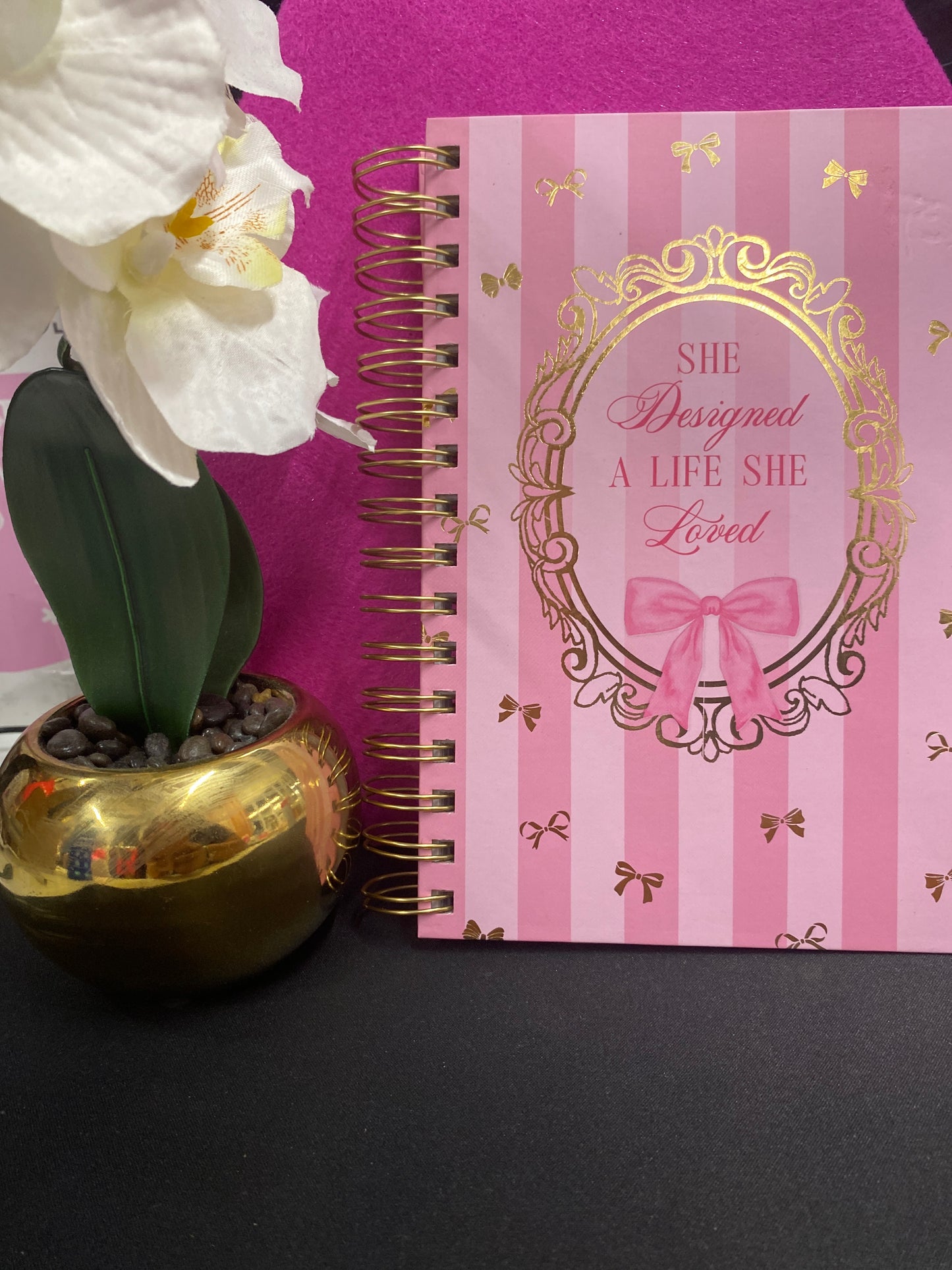 10/4 Lady She Designed A She Loved