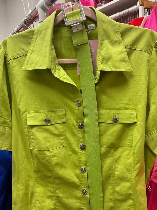 3/10 Lady Green button up top with belt