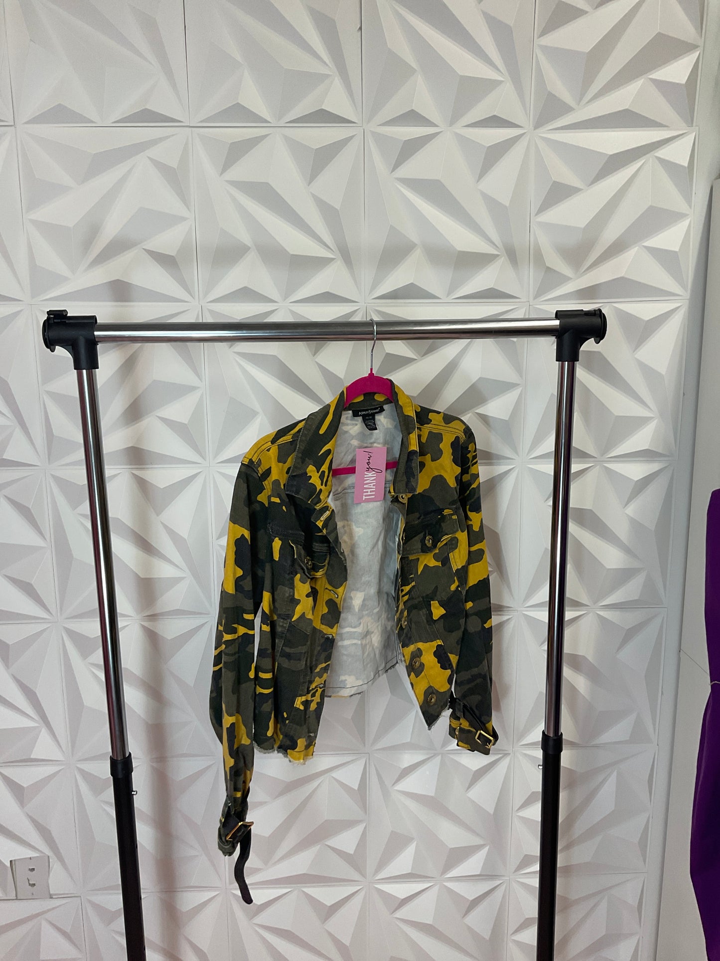 10/2 LADY ASTEWART YELLOW CAMO JACKET SZ 14/16