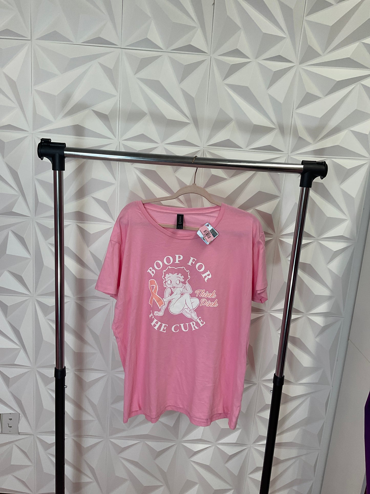 10/2 LADY BOOP FOR THE CURE TEE SZ 2XL