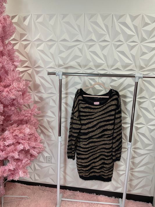 10/14 LADY GABRIEL UNION SWEATER DRESS SZ XXL