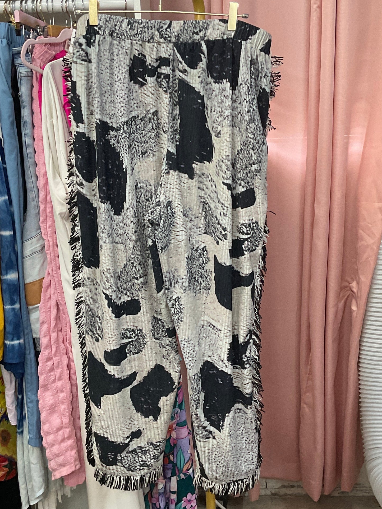 Lady Black Cream Fringe Pants