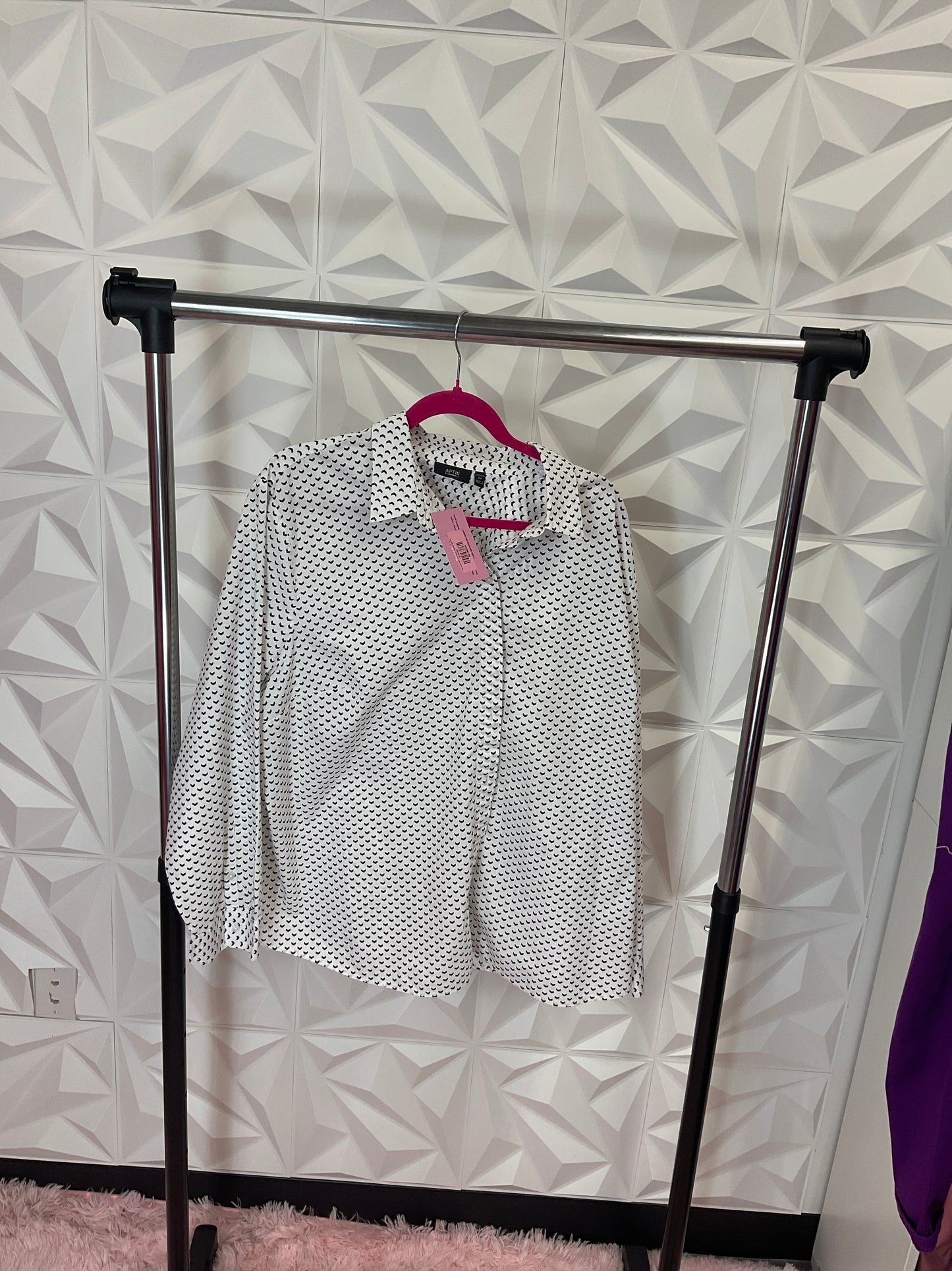 10/2 LADY APT 9 FLYING ARROWS BUTTON UP SZ 3X