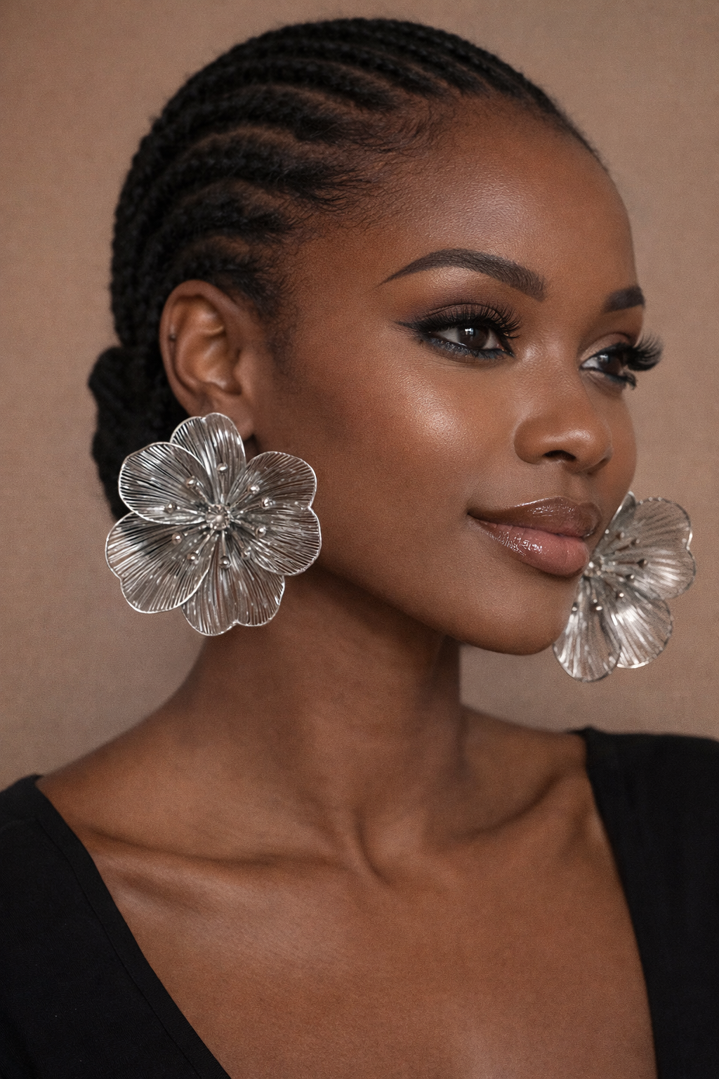 LADY SILVER FLORAL EARRINGS